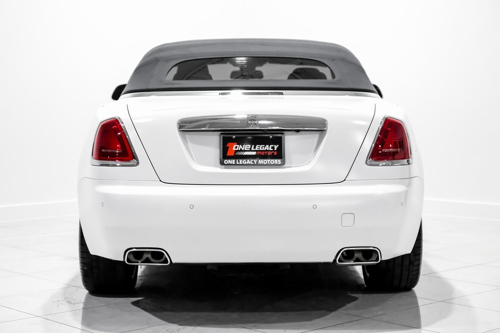 Used 2018 Rolls-Royce Dawn image 10