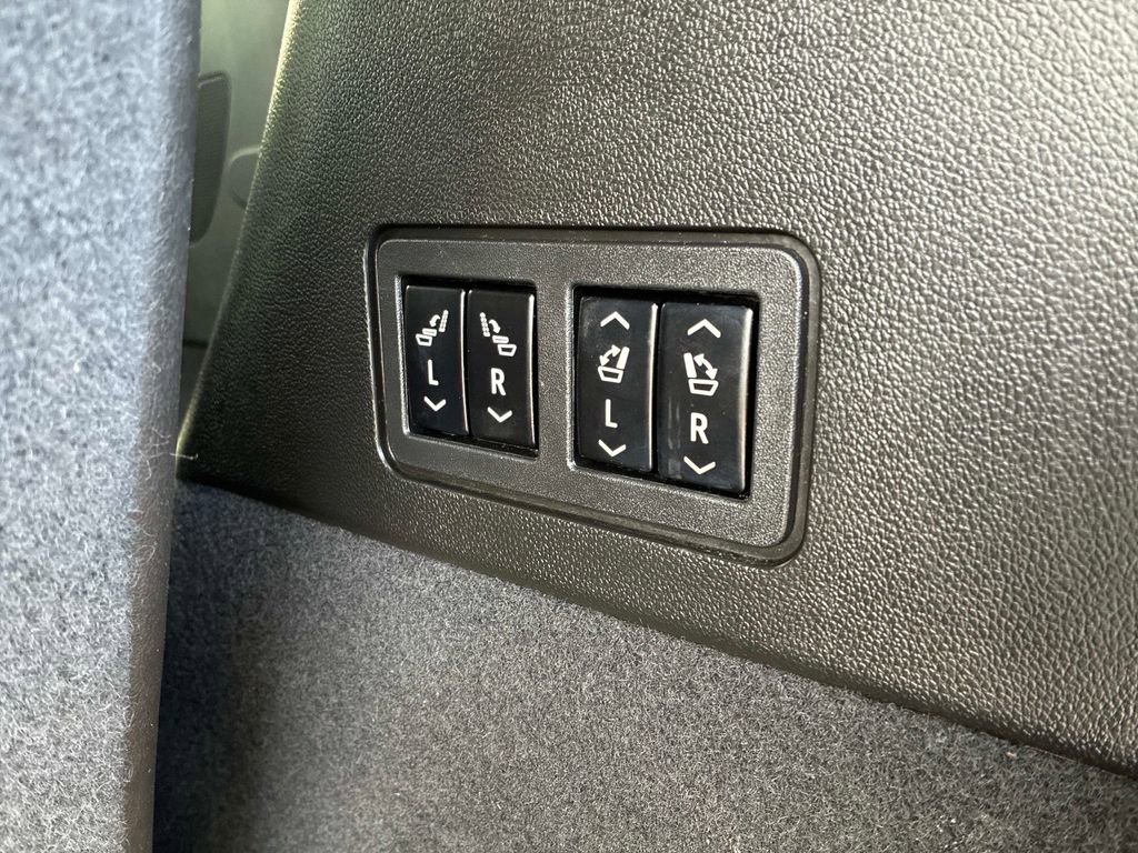 Used 2020 Cadillac XT6 Sport image 16