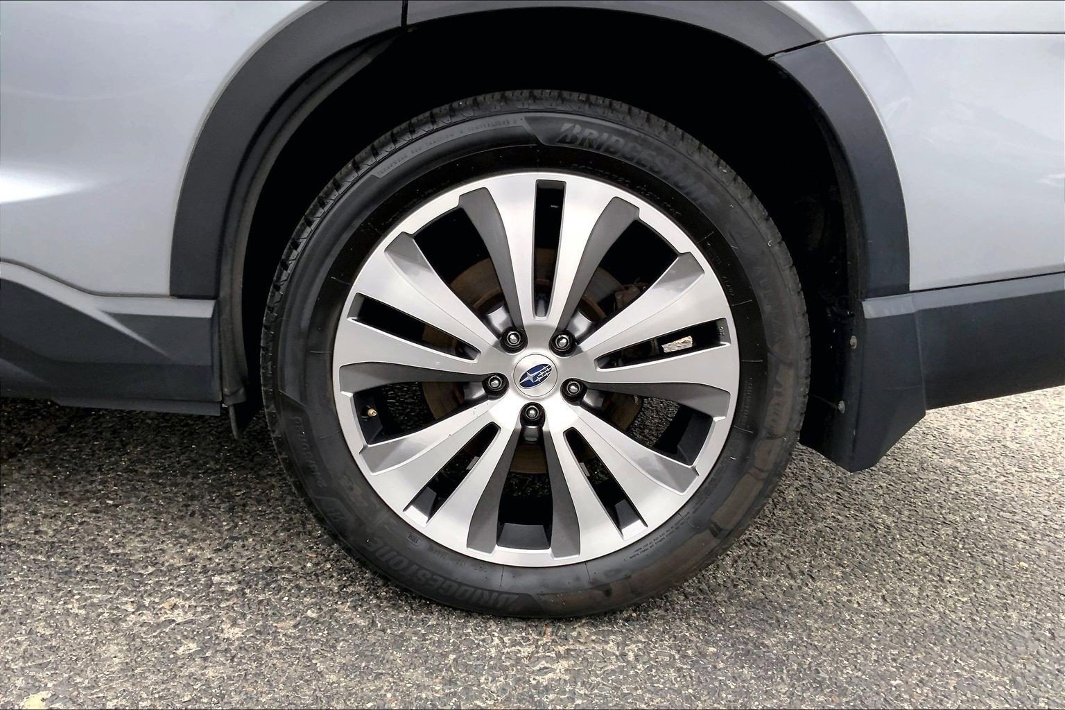 Certified 2022 Subaru Ascent Limited w/ Technology Package image 10