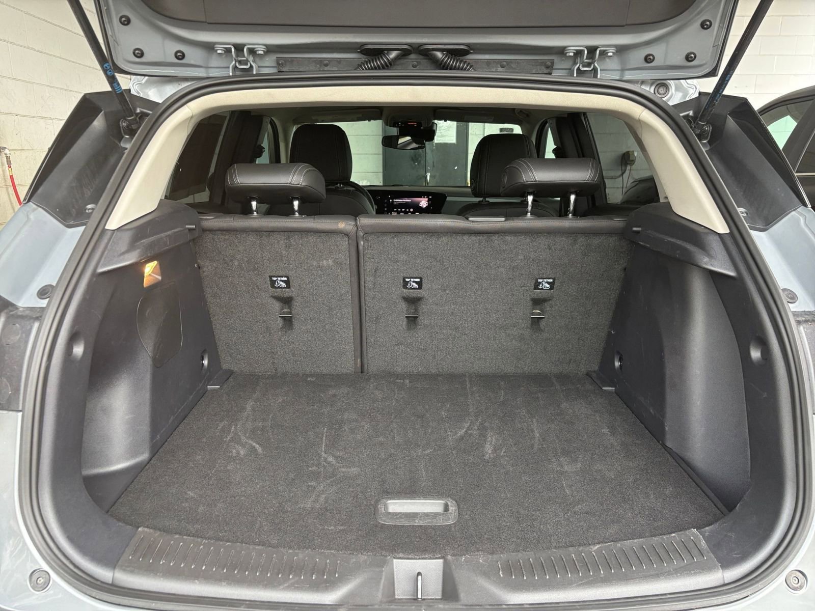 Used 2025 Buick Encore GX Preferred FWD image 33