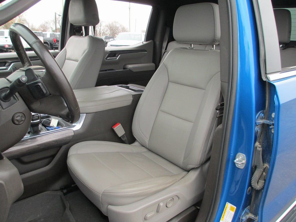 Used 2023 Chevrolet Silverado 1500 LTZ w/ LTZ Convenience Package II image 18