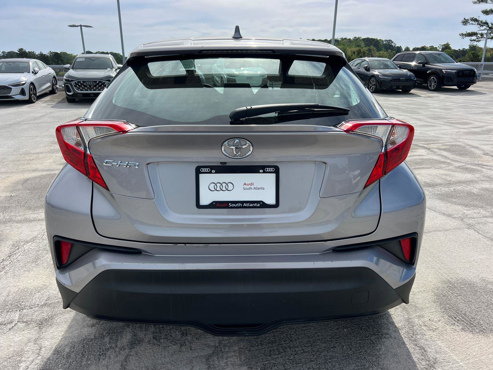Used 2019 Toyota C-HR LE FWD image 6
