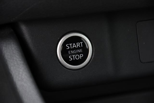 Used 2023 Nissan Rogue SV image 20