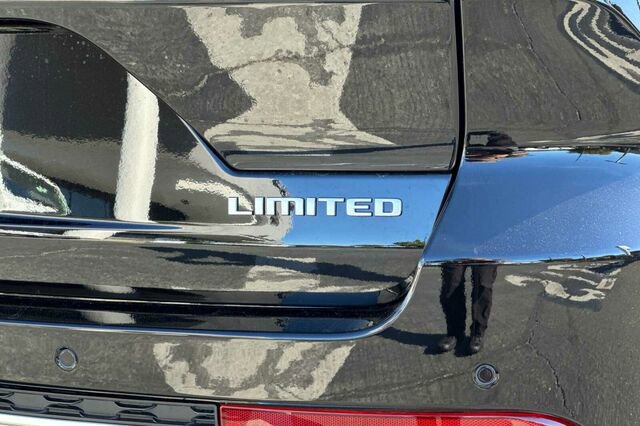 New 2025 Jeep Grand Cherokee Limited image 24