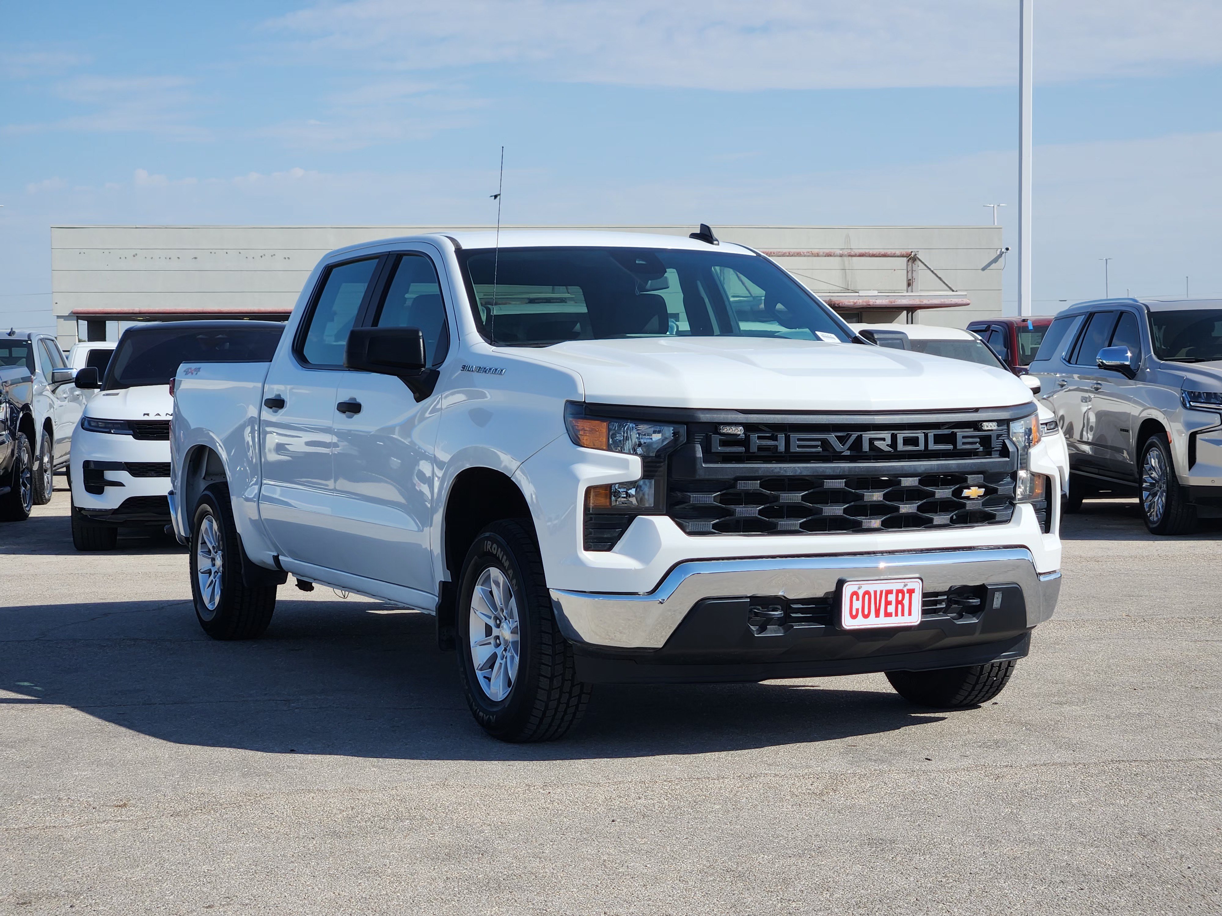 Used 2023 Chevrolet Silverado 1500 W/T w/ Trailering Package AWD/4WD image 3