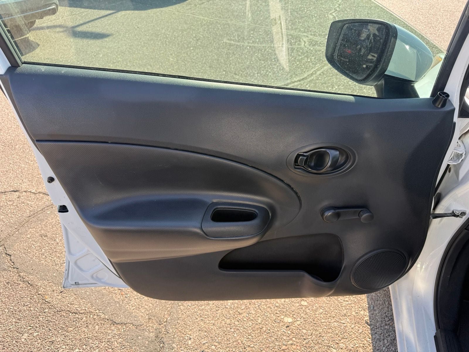 Used 2018 Nissan Versa Note S FWD image 14