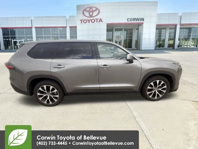 Used 2026 Toyota Grand Highlander AWD Hybrid image 3