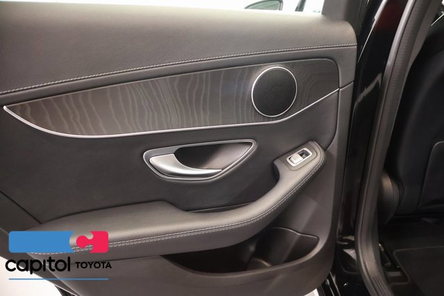 Used 2016 Mercedes-Benz C 300 Sedan image 30