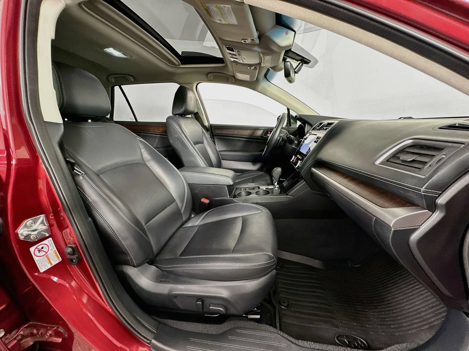 Used 2019 Subaru Outback 3.6R Limited AWD/4WD image 30