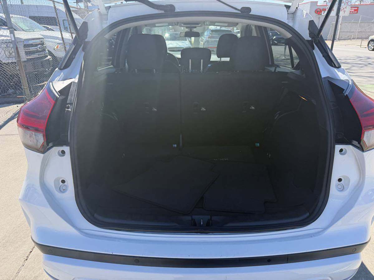 Used 2023 Nissan Kicks S FWD image 21