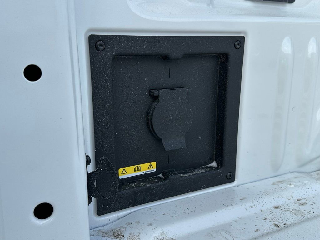 New 2026 Ford F150 Lariat w/ Equipment Group 502A High image 17