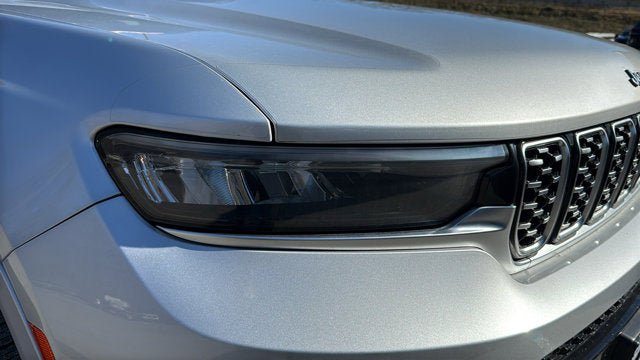 Used 2021 Jeep Grand Cherokee L Summit w/ MOPAR Finishing Package image 9