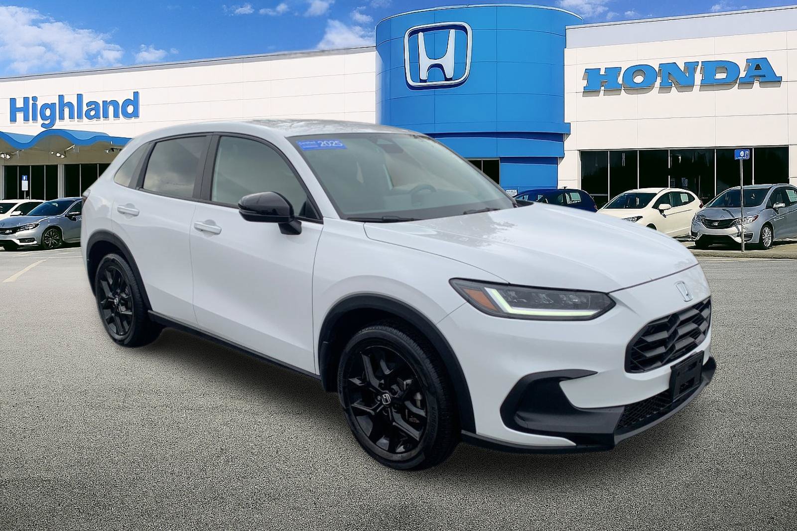 Used 2025 Honda HR-V Sport image 7