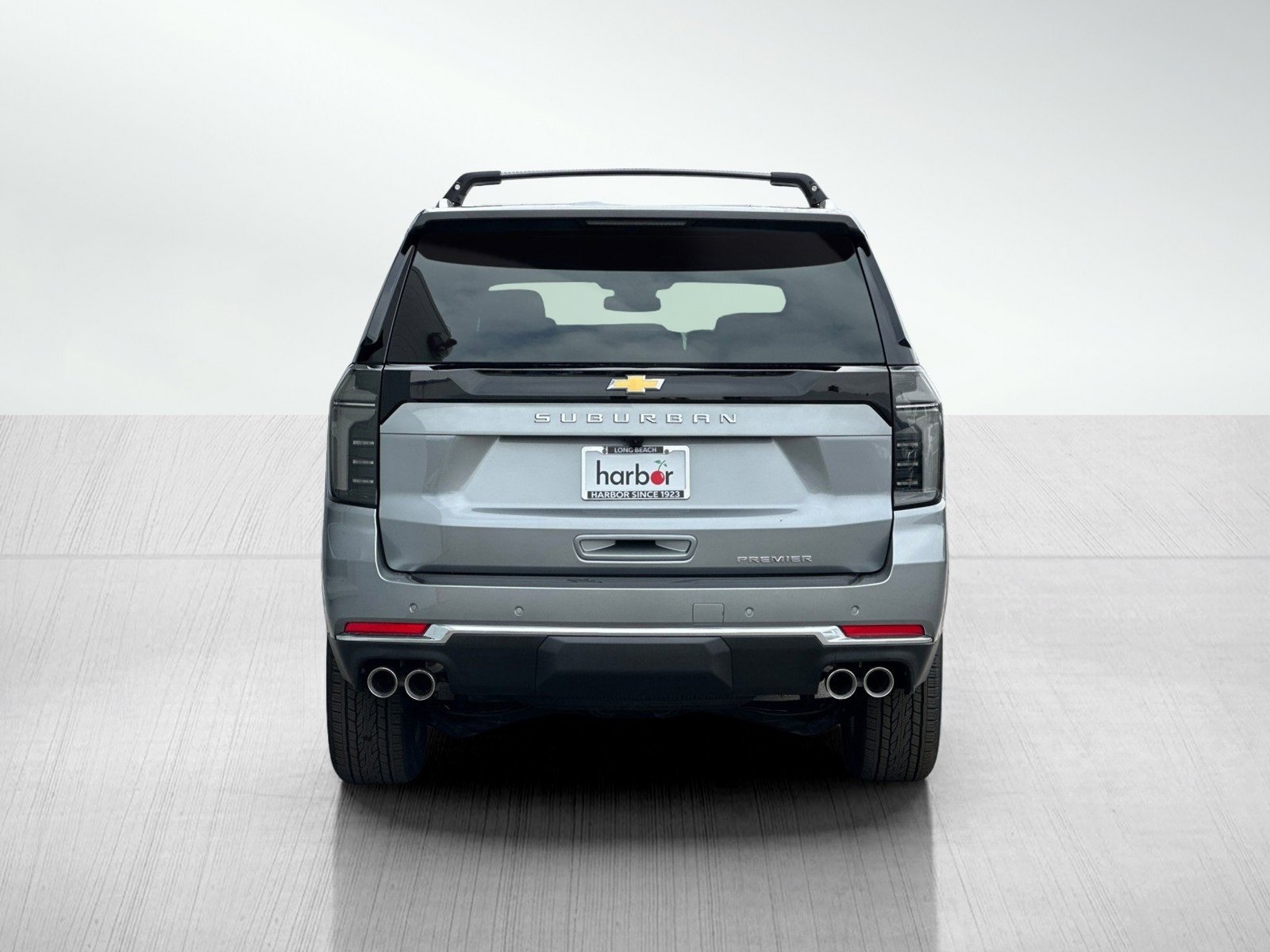 New 2025 Chevrolet Suburban Premier image 5