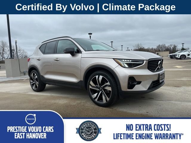 Certified 2023 Volvo XC40 B5 Plus w/ Climate Package image 1