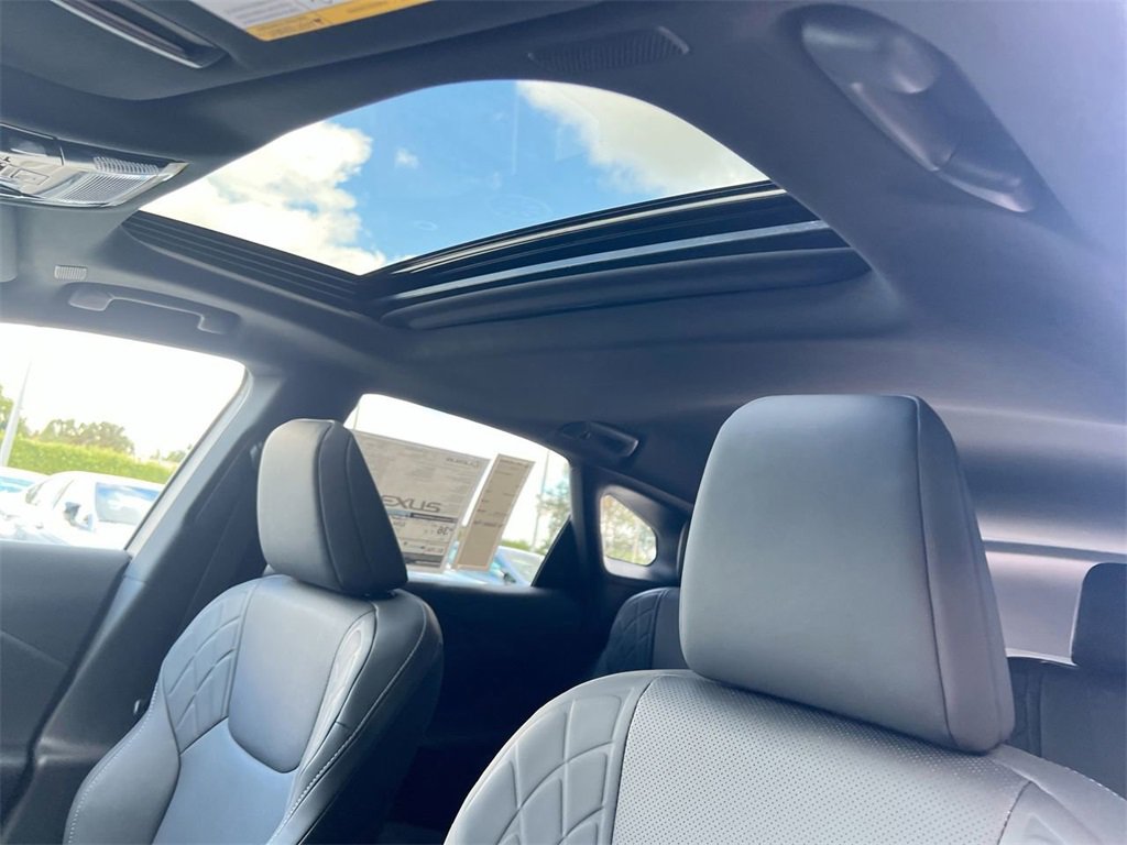 New 2026 Lexus RX 350h image 18