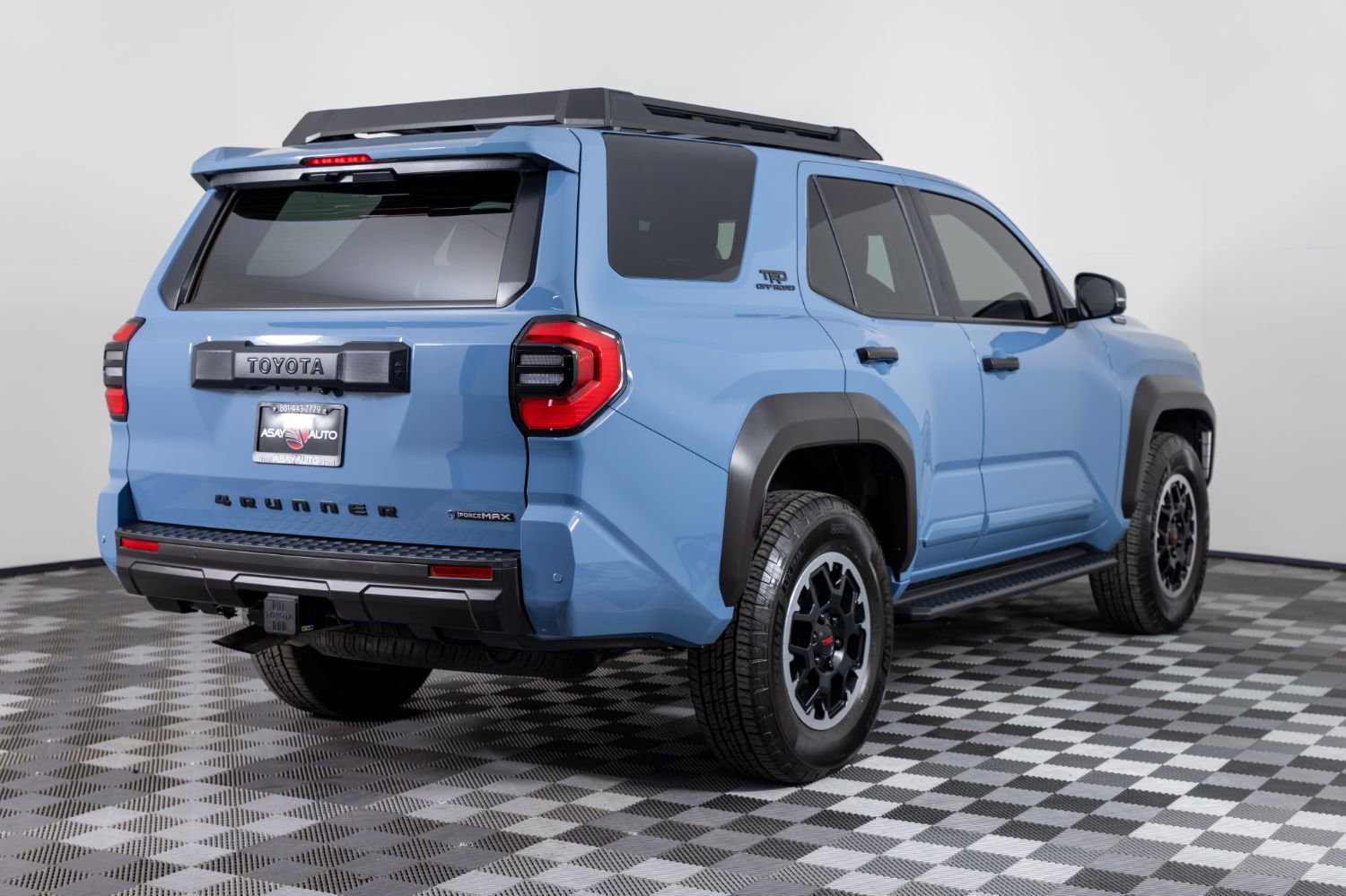 Used 2025 Toyota 4Runner TRD Off-Road image 7