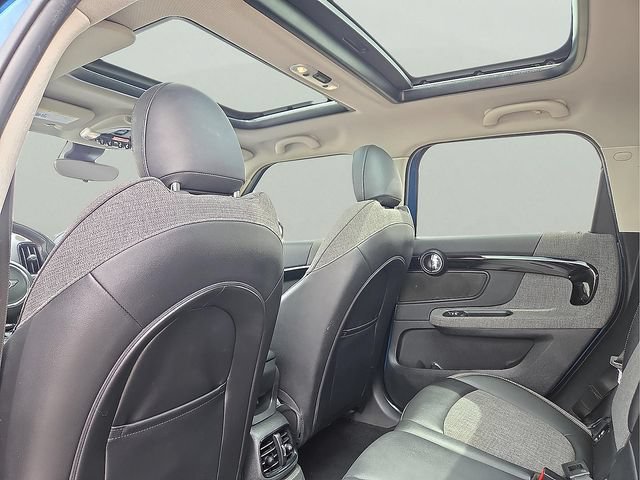 Used 2020 MINI Cooper Countryman S w/ Storage Package FWD image 16