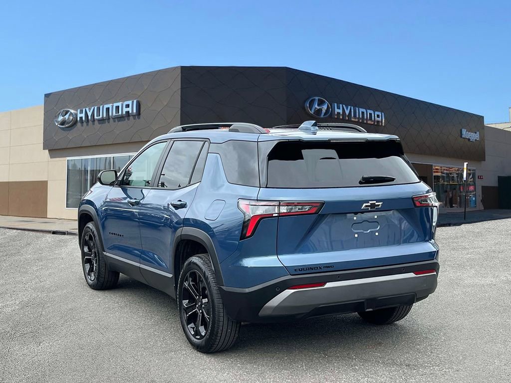 Used 2025 Chevrolet Equinox LT w/ Midnight Edition image 5