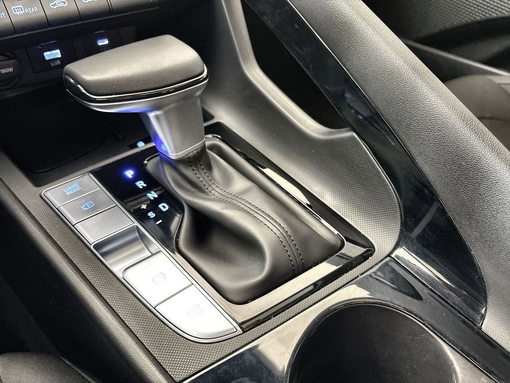 New 2025 Hyundai Elantra SEL FWD image 22