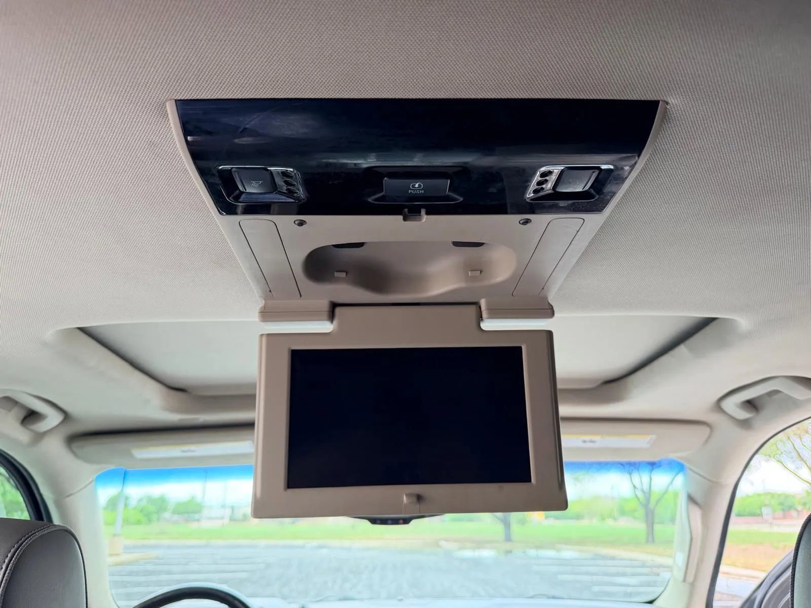 Used 2019 GMC Yukon XL Denali w/ Denali Ultimate Package RWD image 32