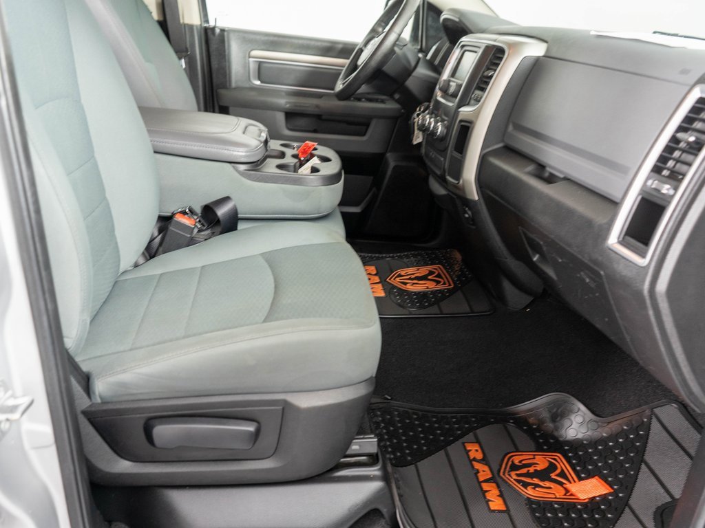 Used 2017 RAM 1500 Classic SLT image 8
