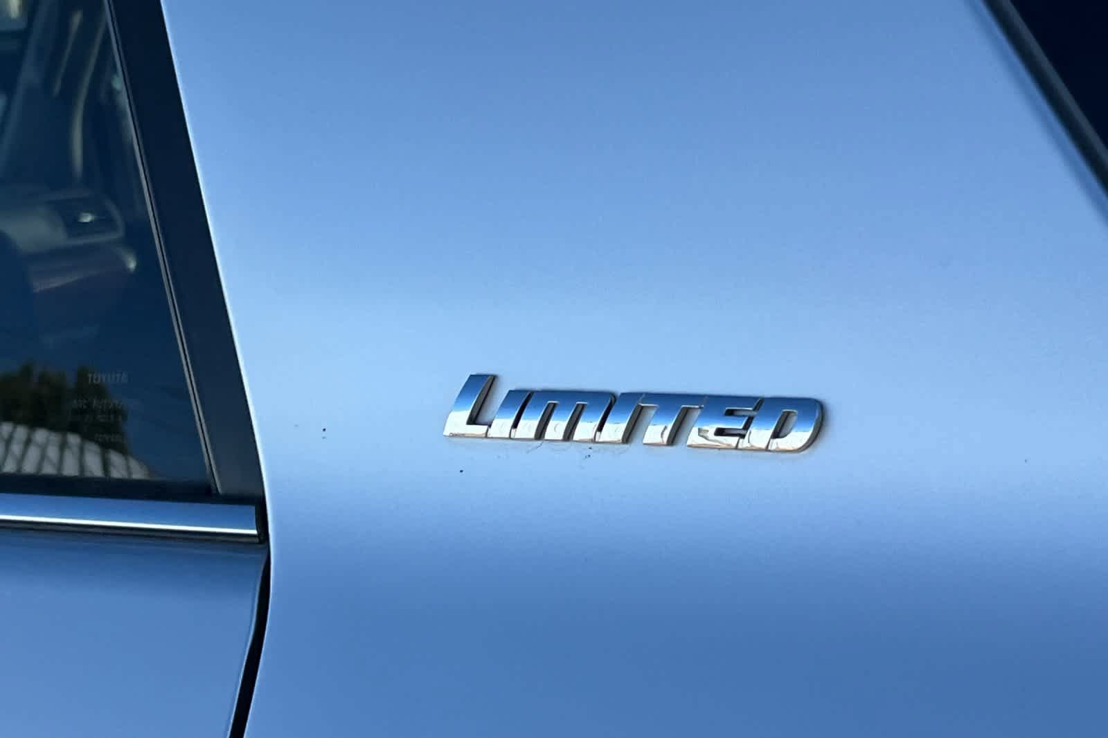 Used 2016 Toyota 4Runner Limited AWD/4WD image 24
