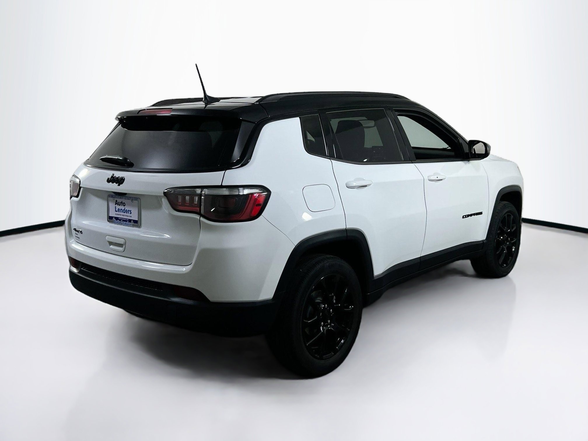 Used 2022 Jeep Compass Latitude w/ Convenience Group AWD/4WD image 5