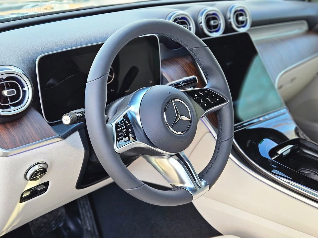New 2026 Mercedes-Benz GLC 300 4MATIC image 16