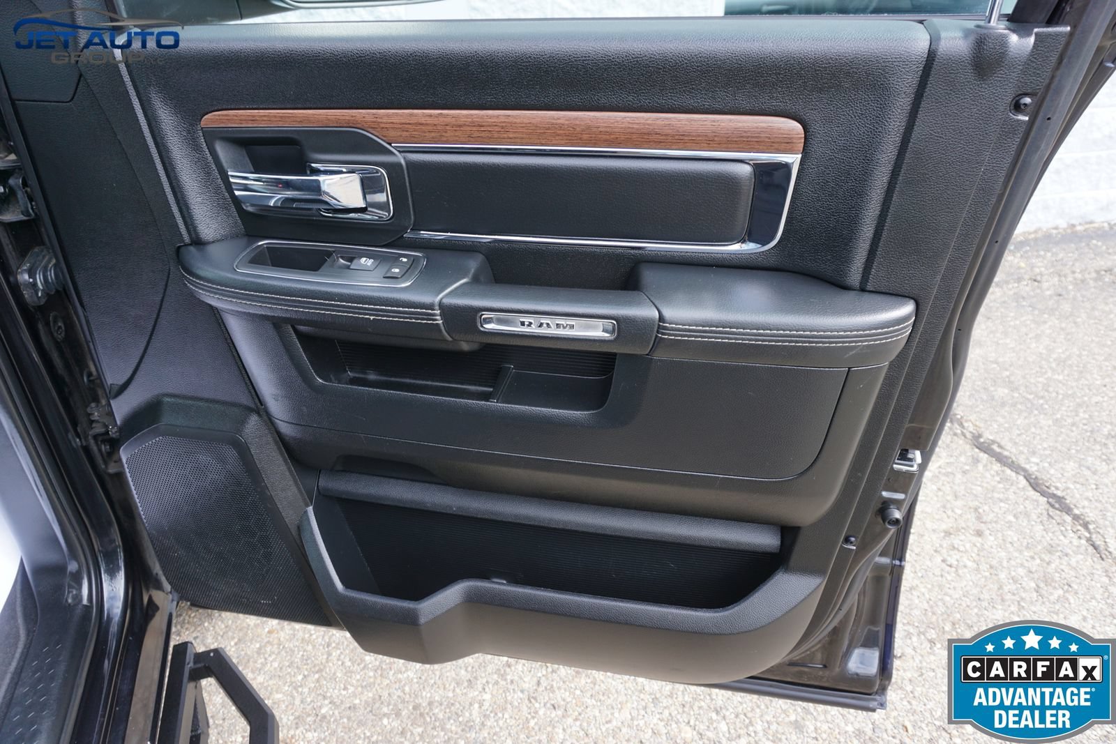Used 2016 RAM 1500 Laramie AWD/4WD image 22
