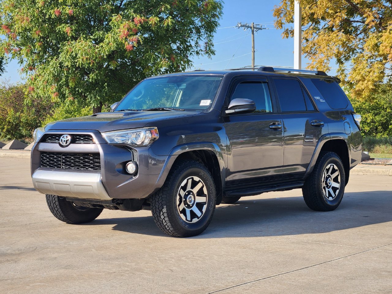 Used 2018 Toyota 4Runner TRD Off-Road AWD/4WD image 3