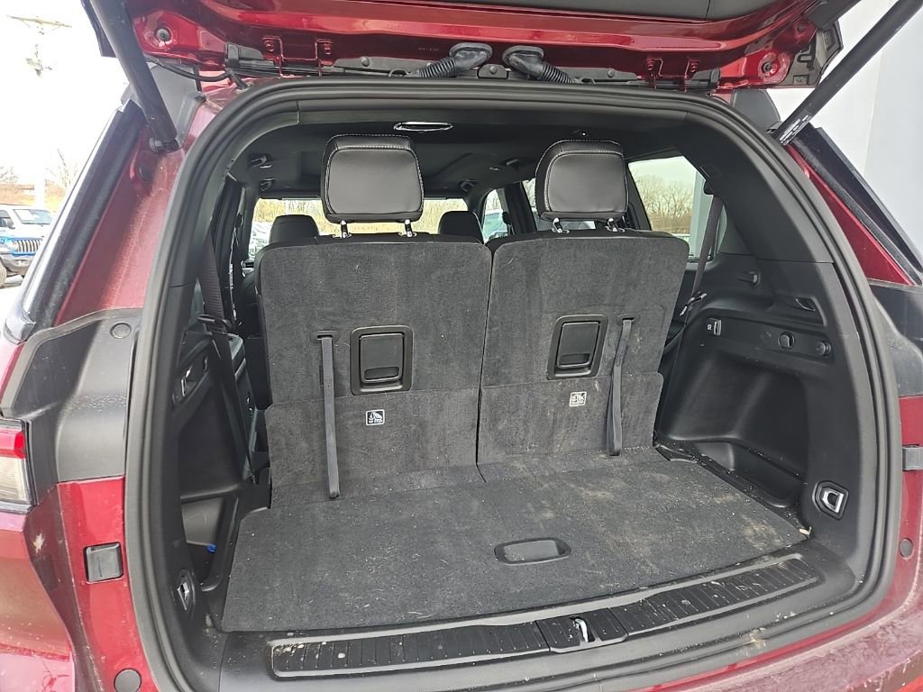 Used 2025 Jeep Grand Cherokee L Limited w/ Luxury Tech Group II image 99