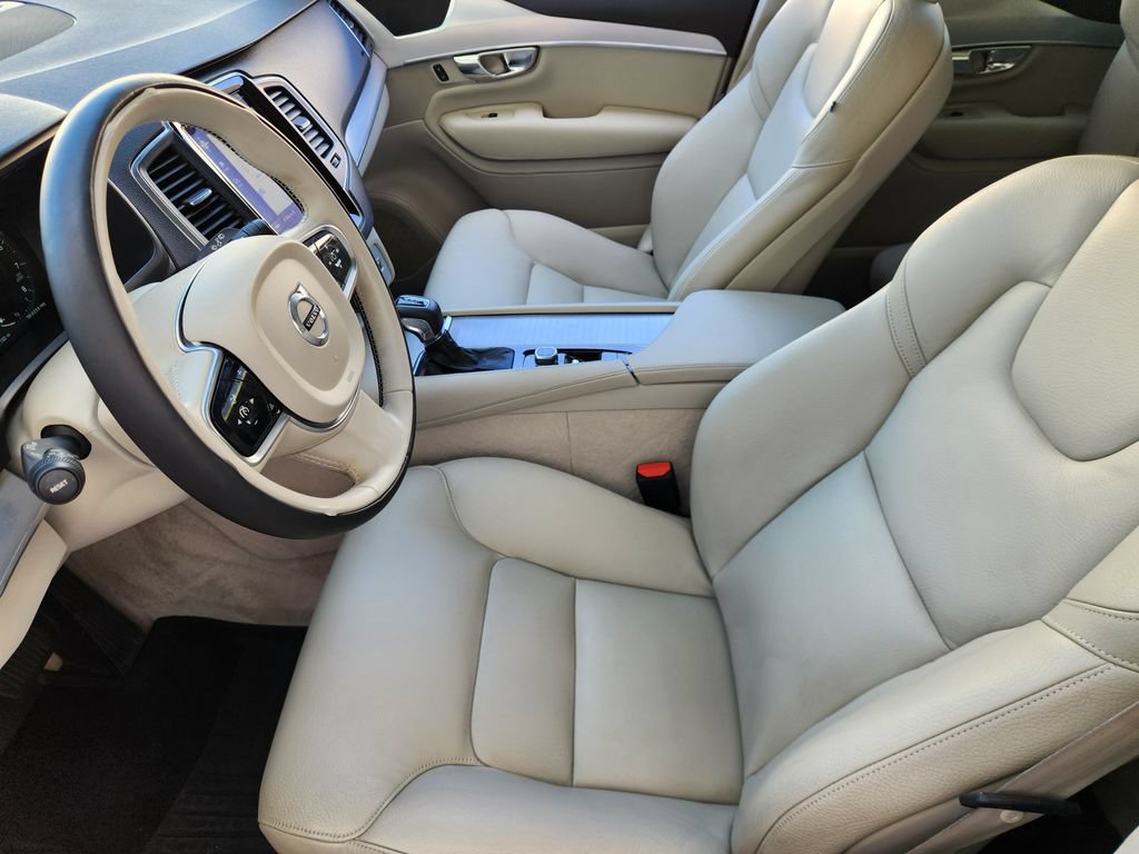 Used 2016 Volvo XC90 T6 Momentum AWD/4WD image 13