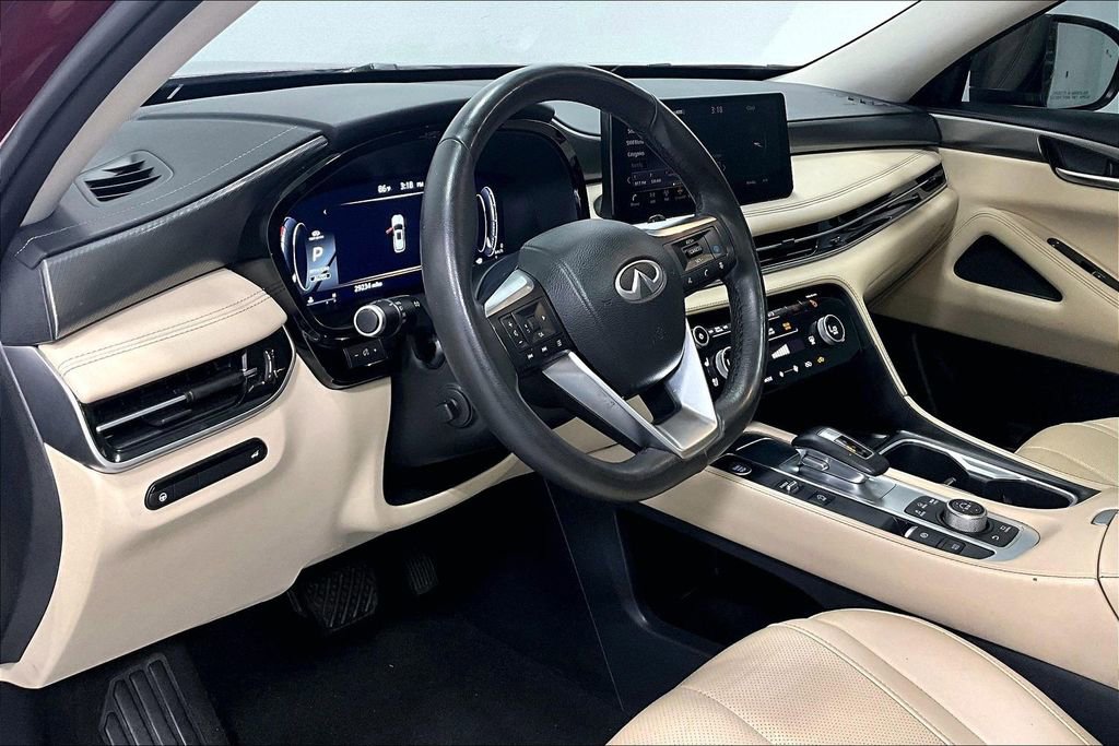Used 2023 INFINITI QX60 Luxe w/ Cargo Package AWD/4WD image 12