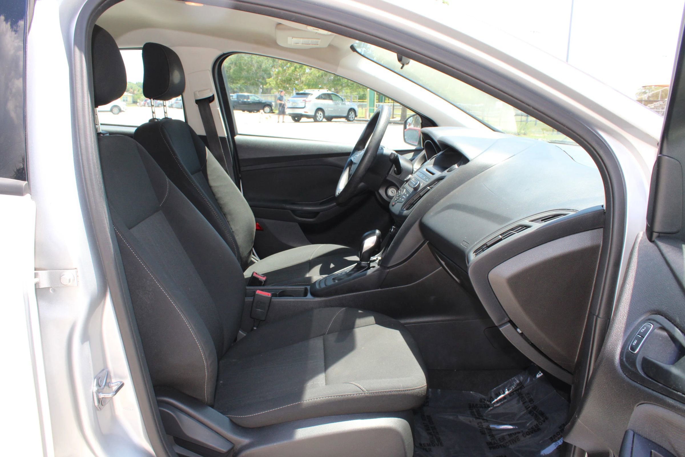 Used 2016 Ford Focus S FWD image 14