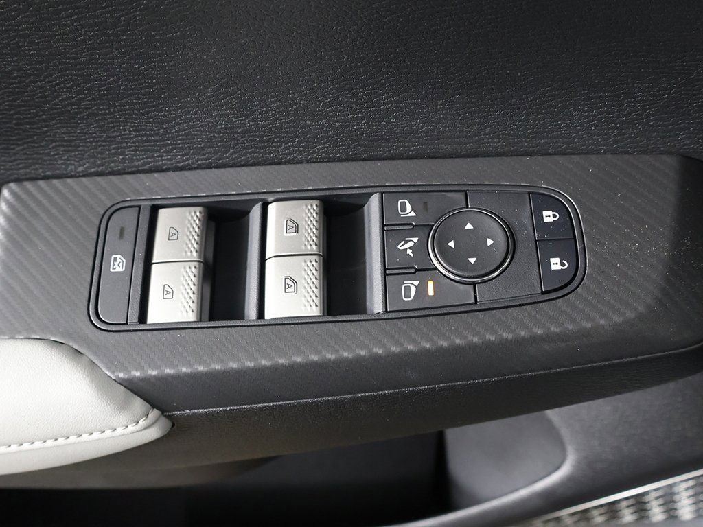 New 2026 Mitsubishi Outlander SE image 41