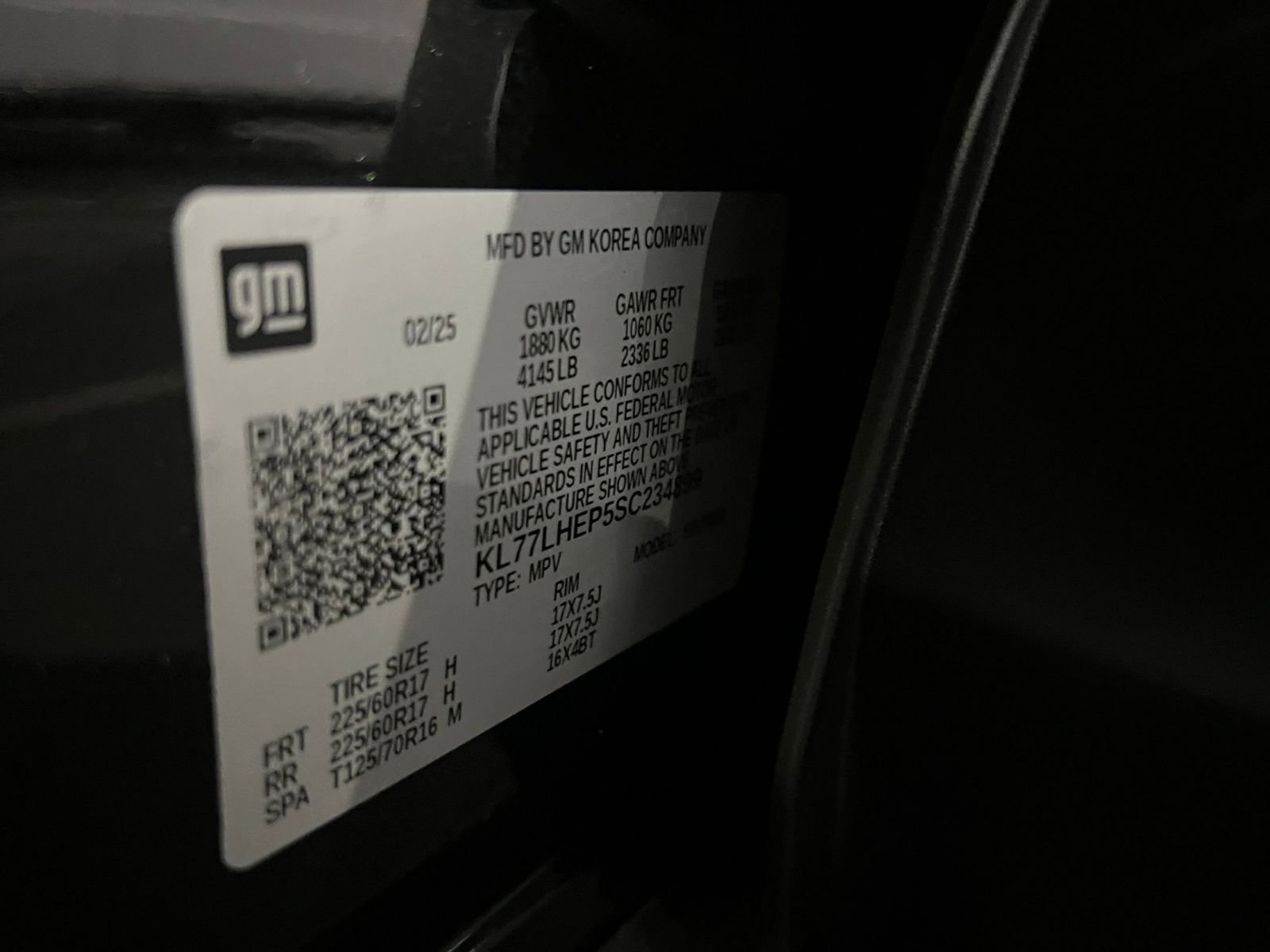 Used 2025 Chevrolet Trax LT w/ LT Convenience Package image 29