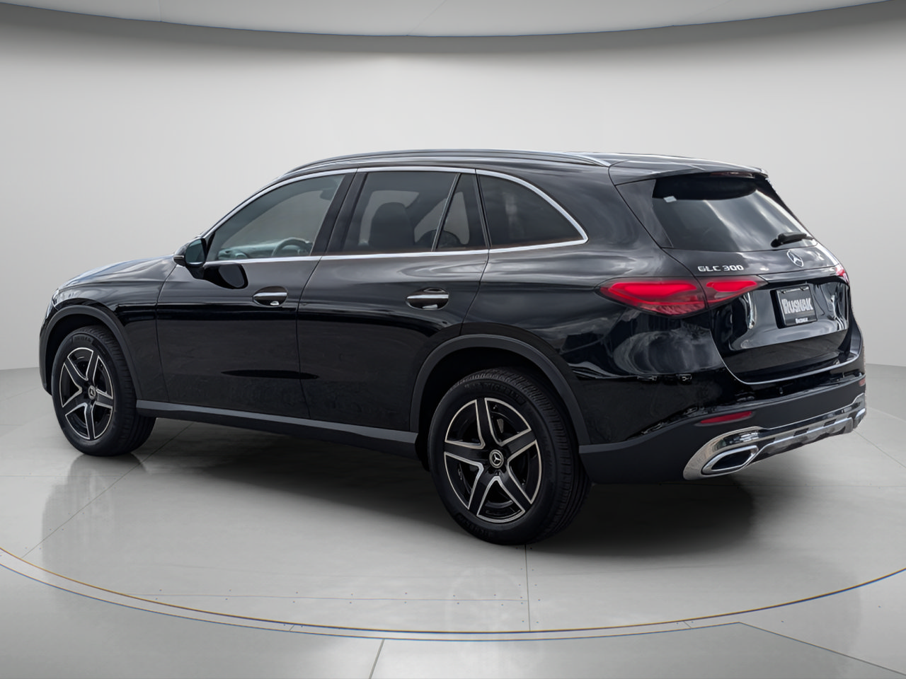 New 2027 Mercedes-Benz GLC 300 image 3