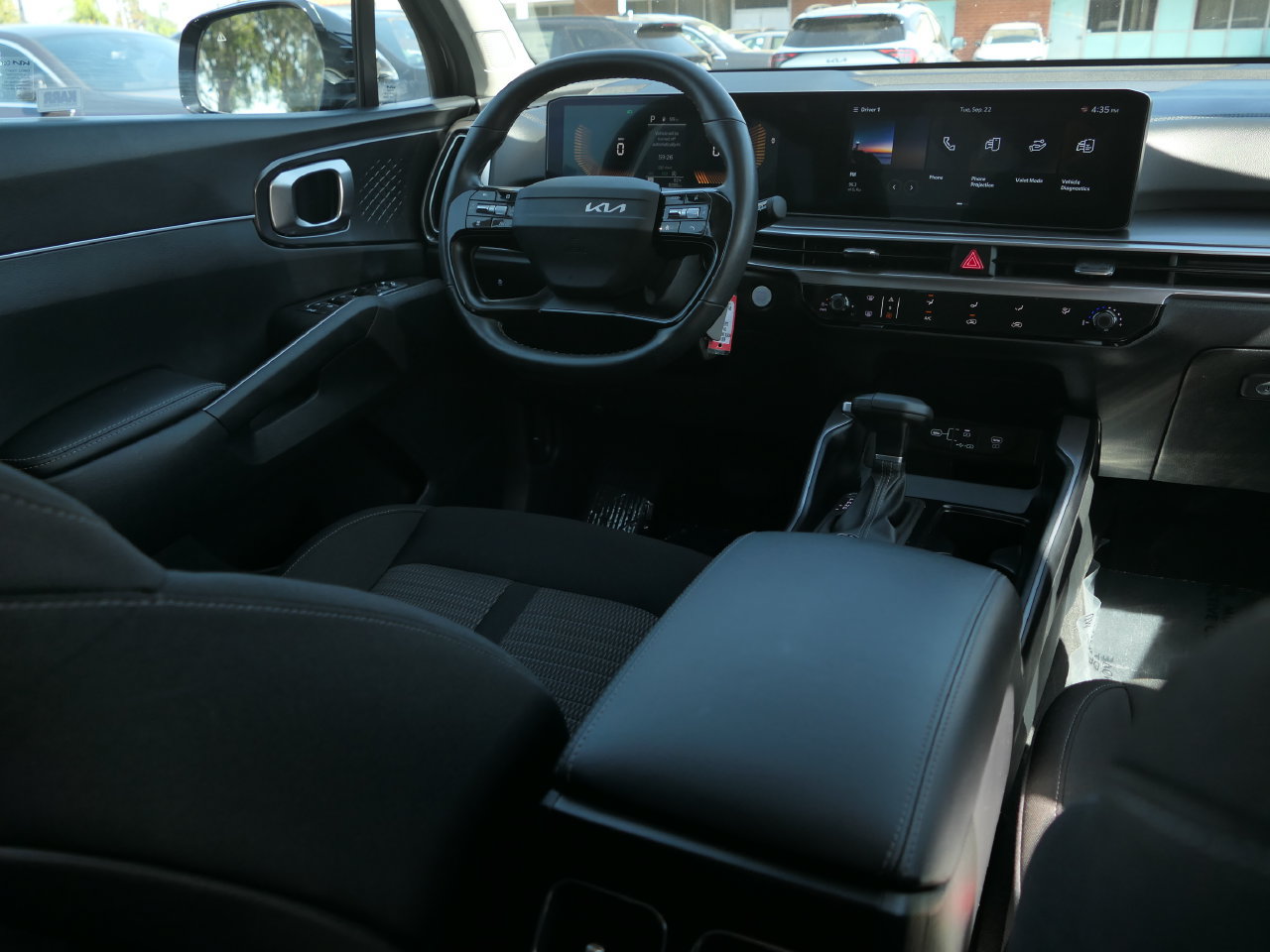Used 2026 Kia Sorento LX FWD image 25