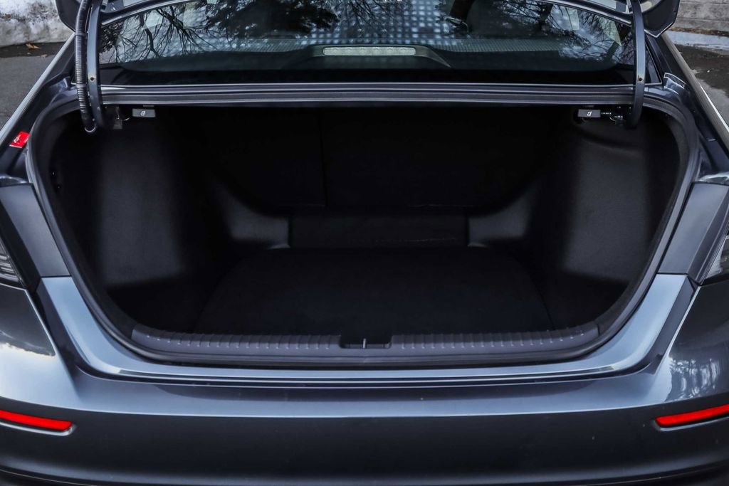 Used 2024 Honda Accord EX image 18