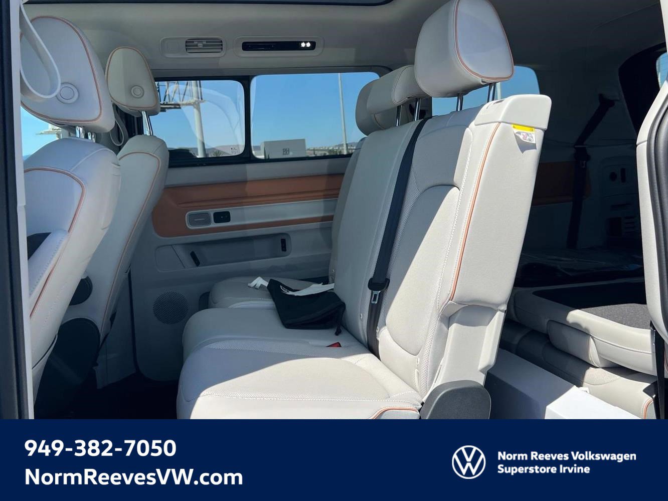 New 2025 Volkswagen ID. Buzz 1st Edition image 29