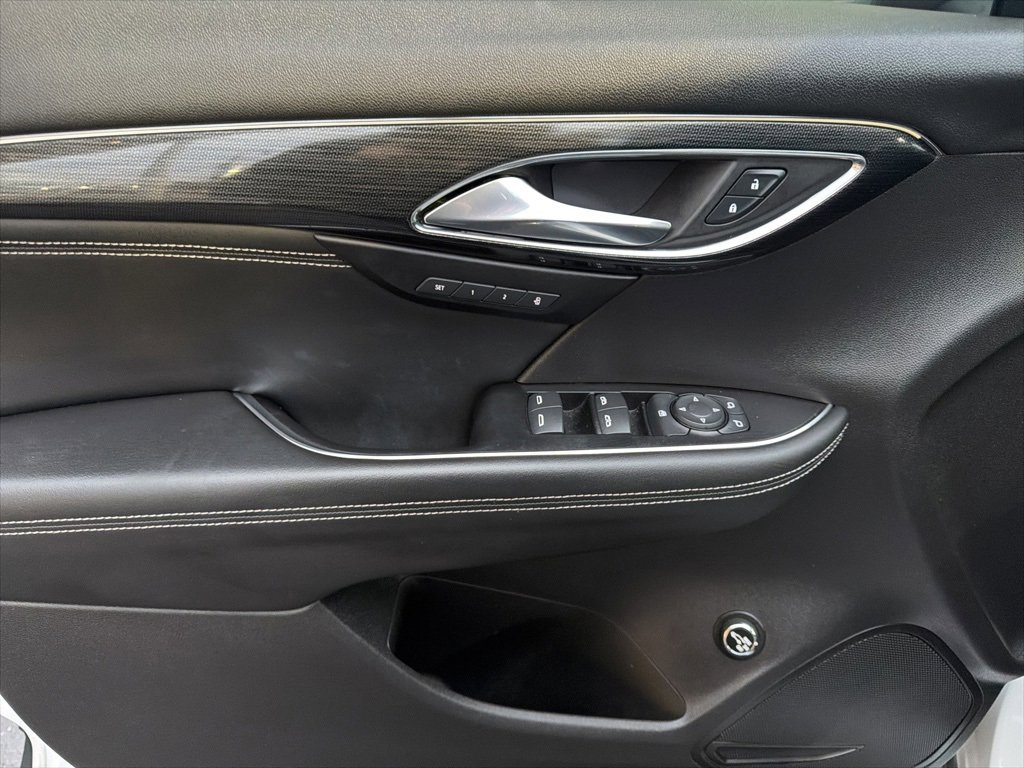 Used 2023 Buick Envision Essence image 8
