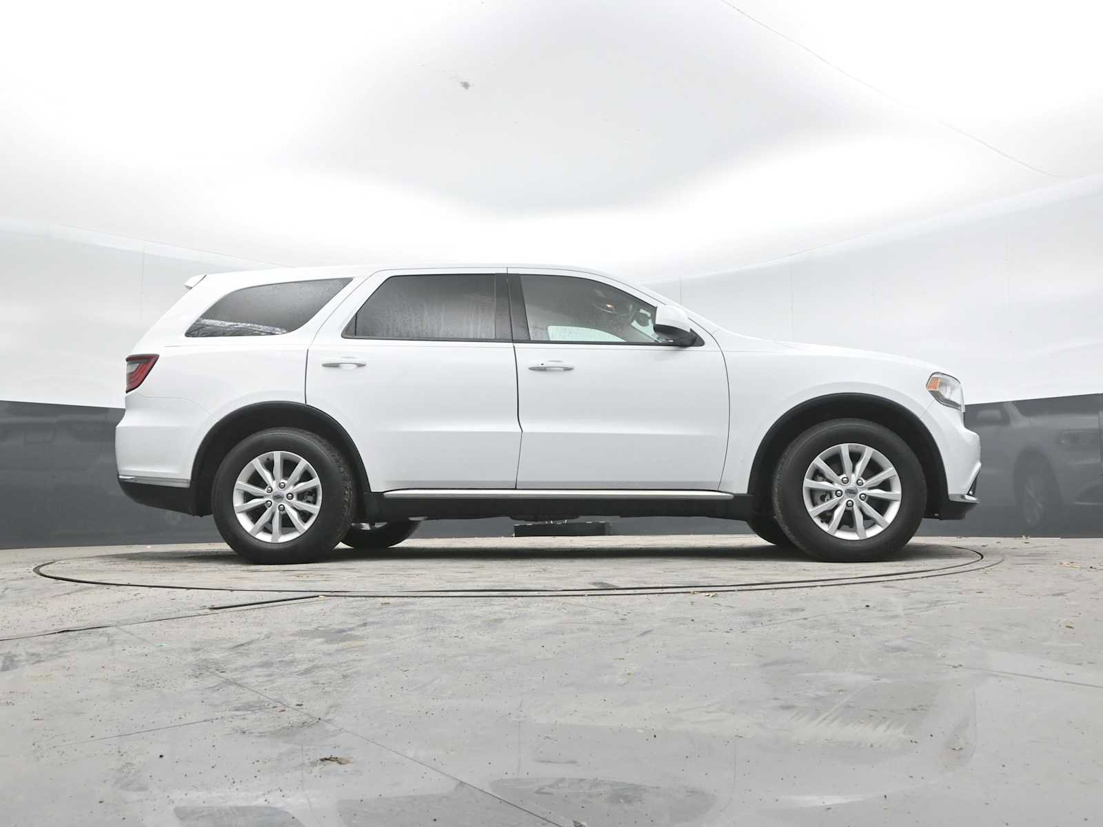 Used 2020 Dodge Durango SXT w/ 3rd Row Seating Group RWD image 44