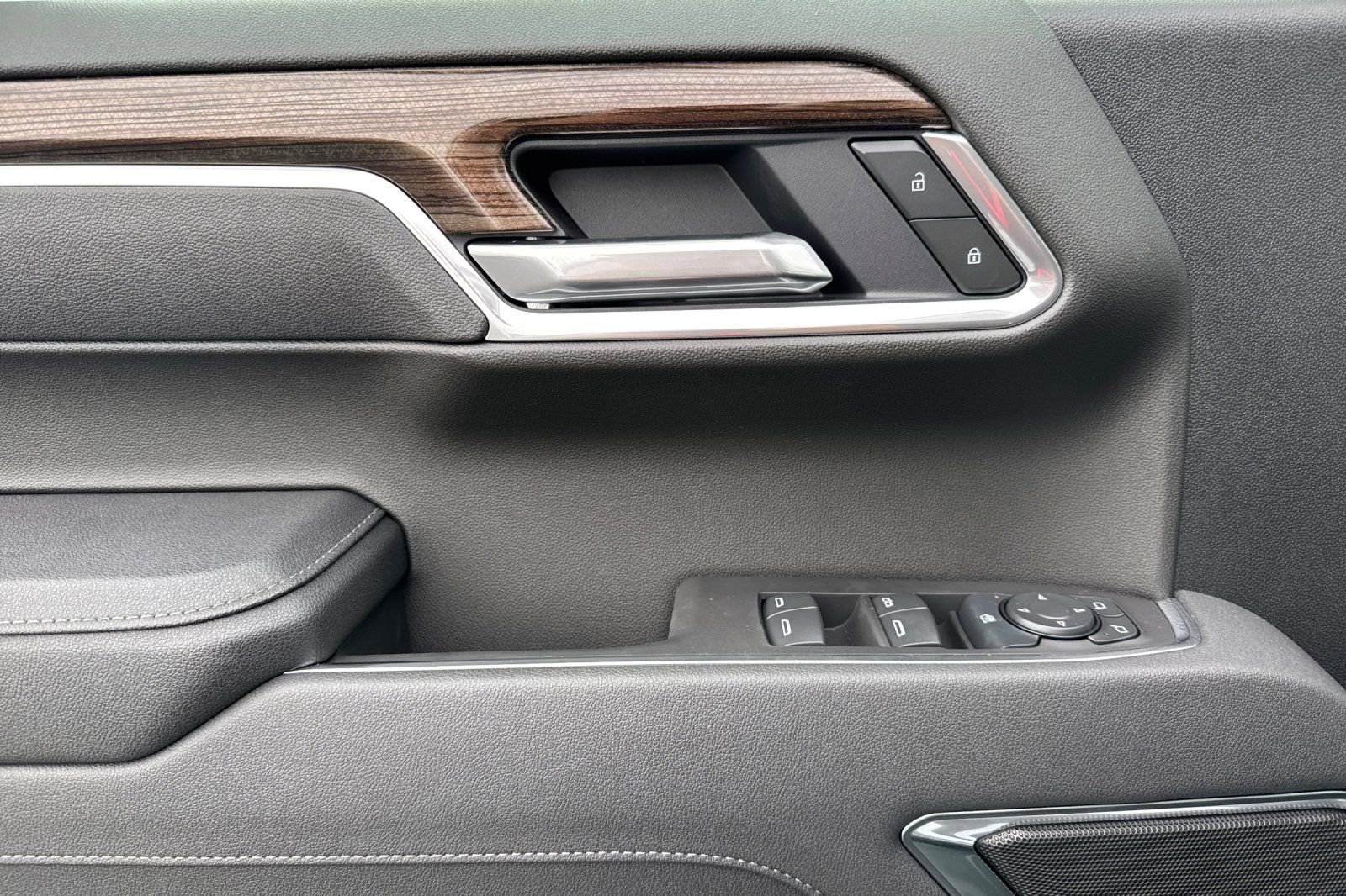 New 2025 Chevrolet Silverado 1500 LT image 10