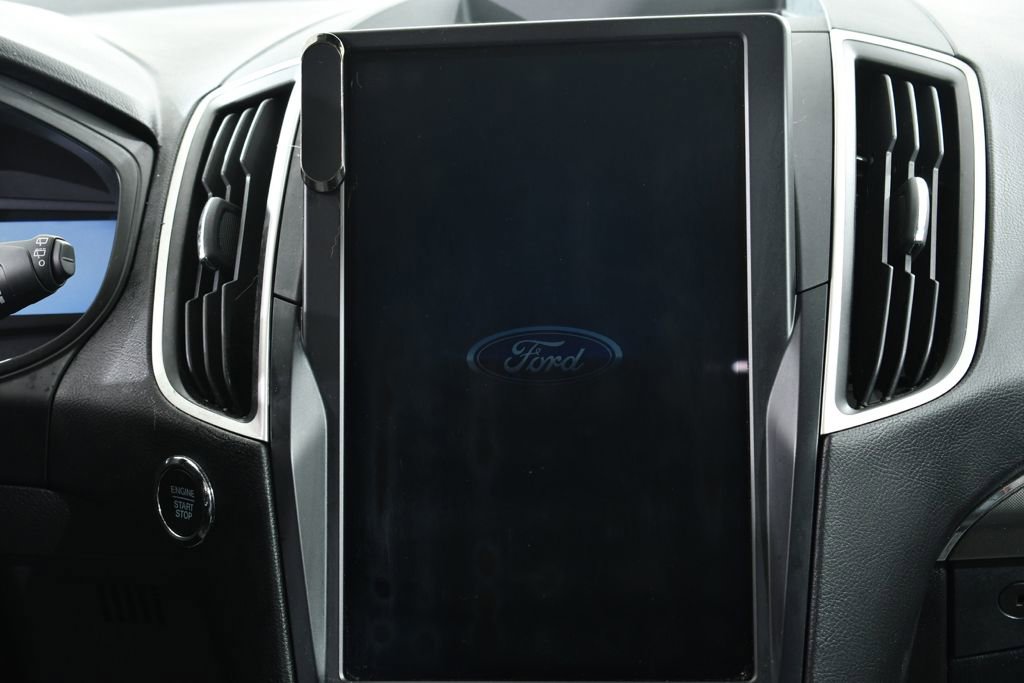 Used 2022 Ford Edge SEL w/ Convenience Package image 9
