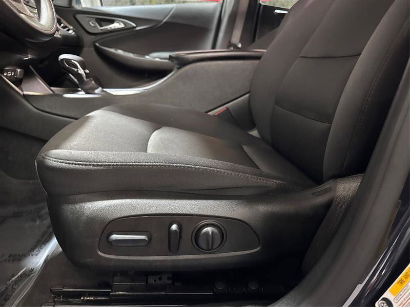 Used 2023 Chevrolet Malibu LT image 17