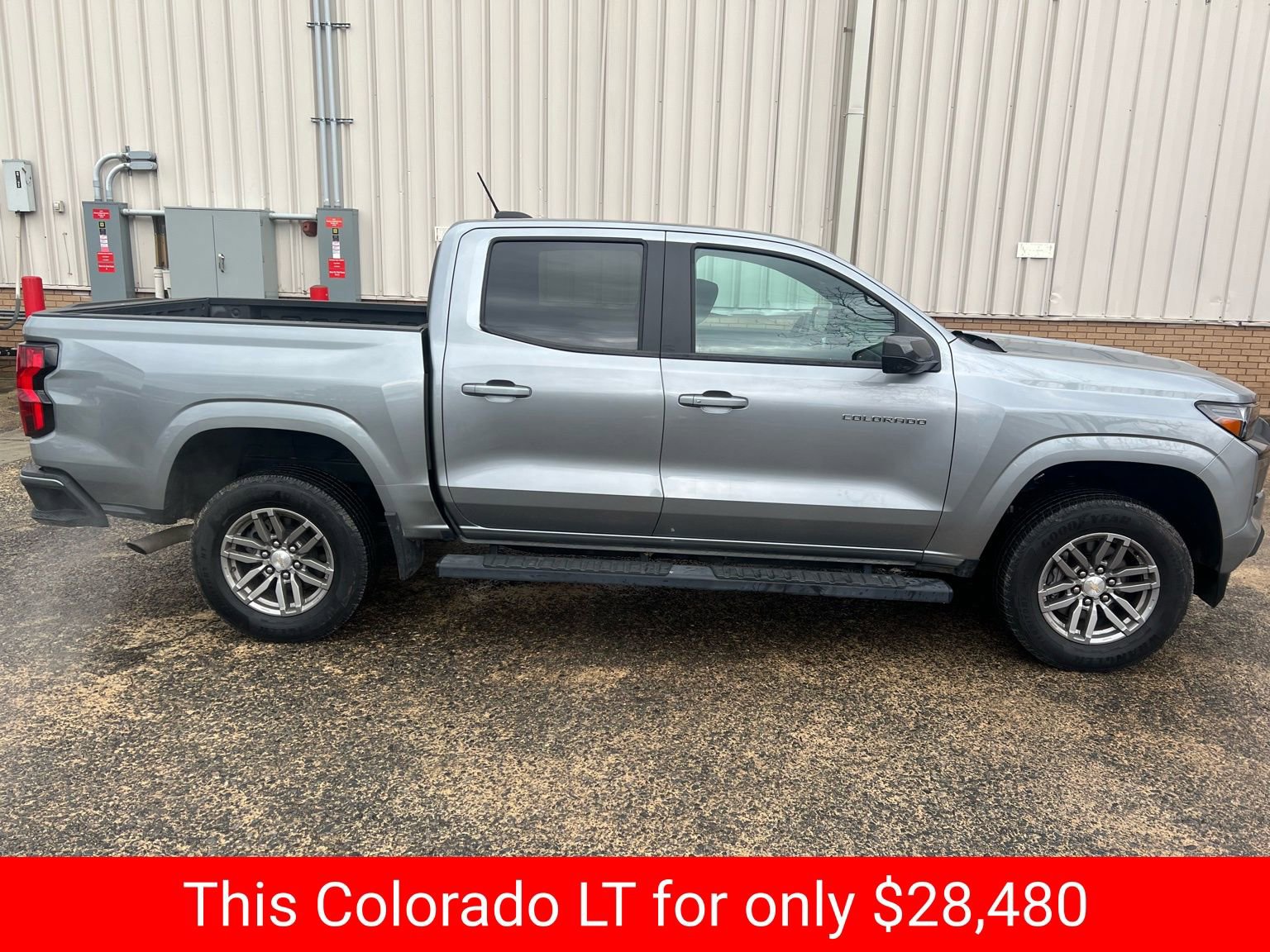 Used 2023 Chevrolet Colorado LT w/ LT Convenience Package II image 31