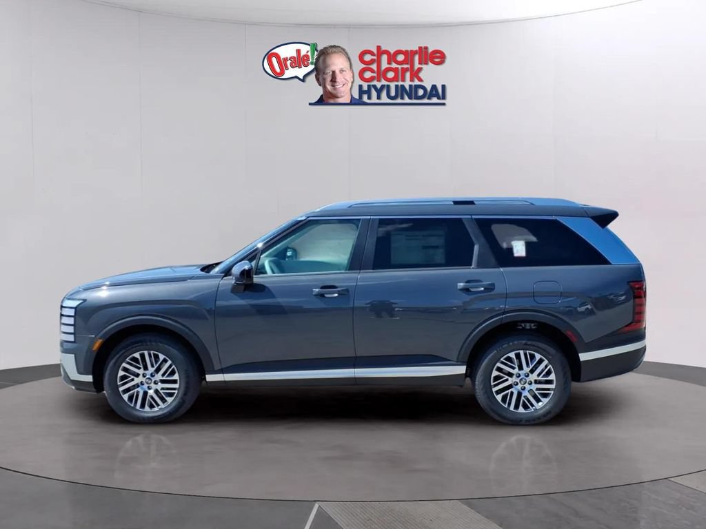 New 2026 Hyundai Palisade SEL FWD image 2