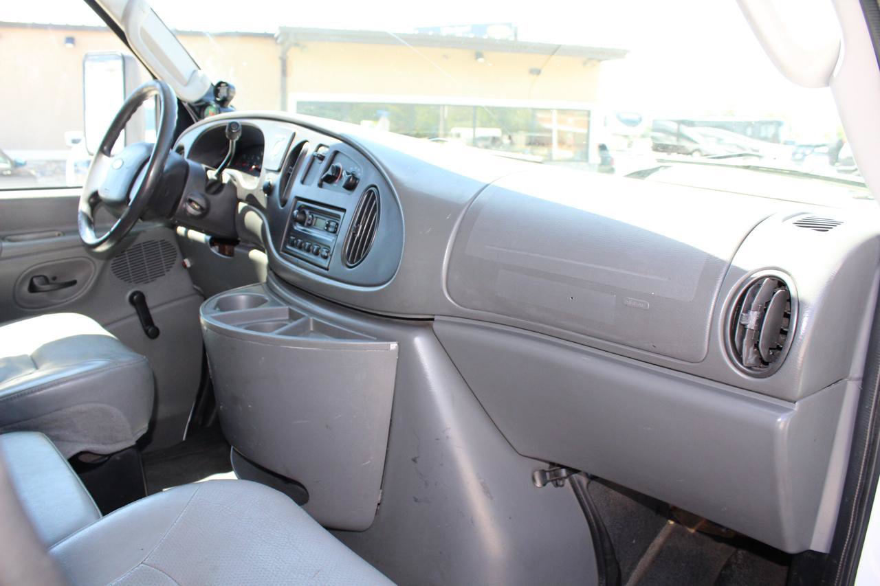 Used 2007 Ford E-450 and Econoline 450 RWD image 21