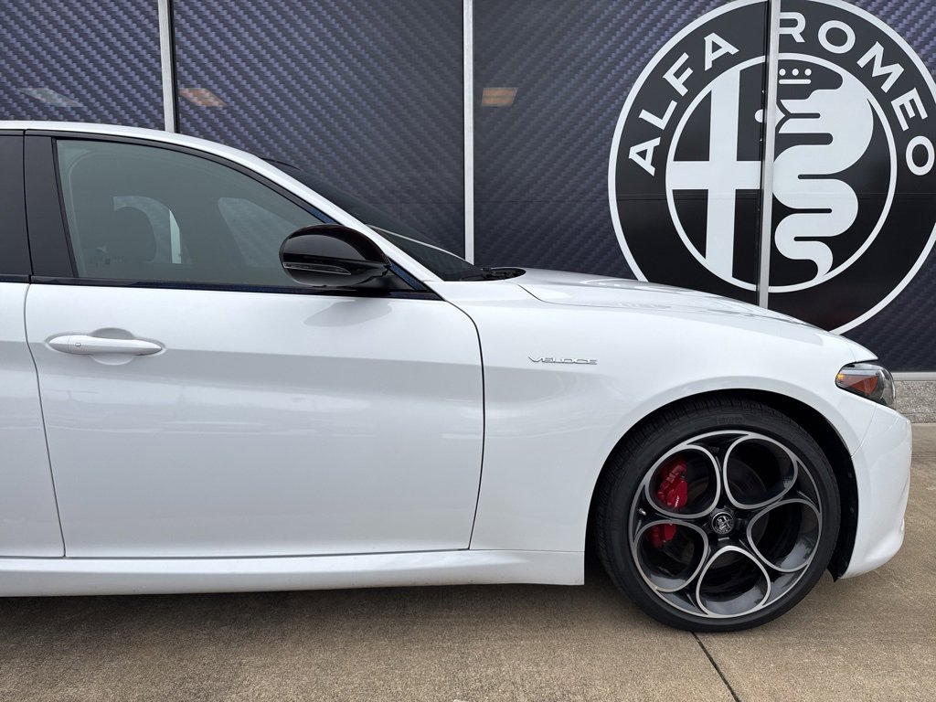 Used 2022 Alfa Romeo Giulia Veloce image 5